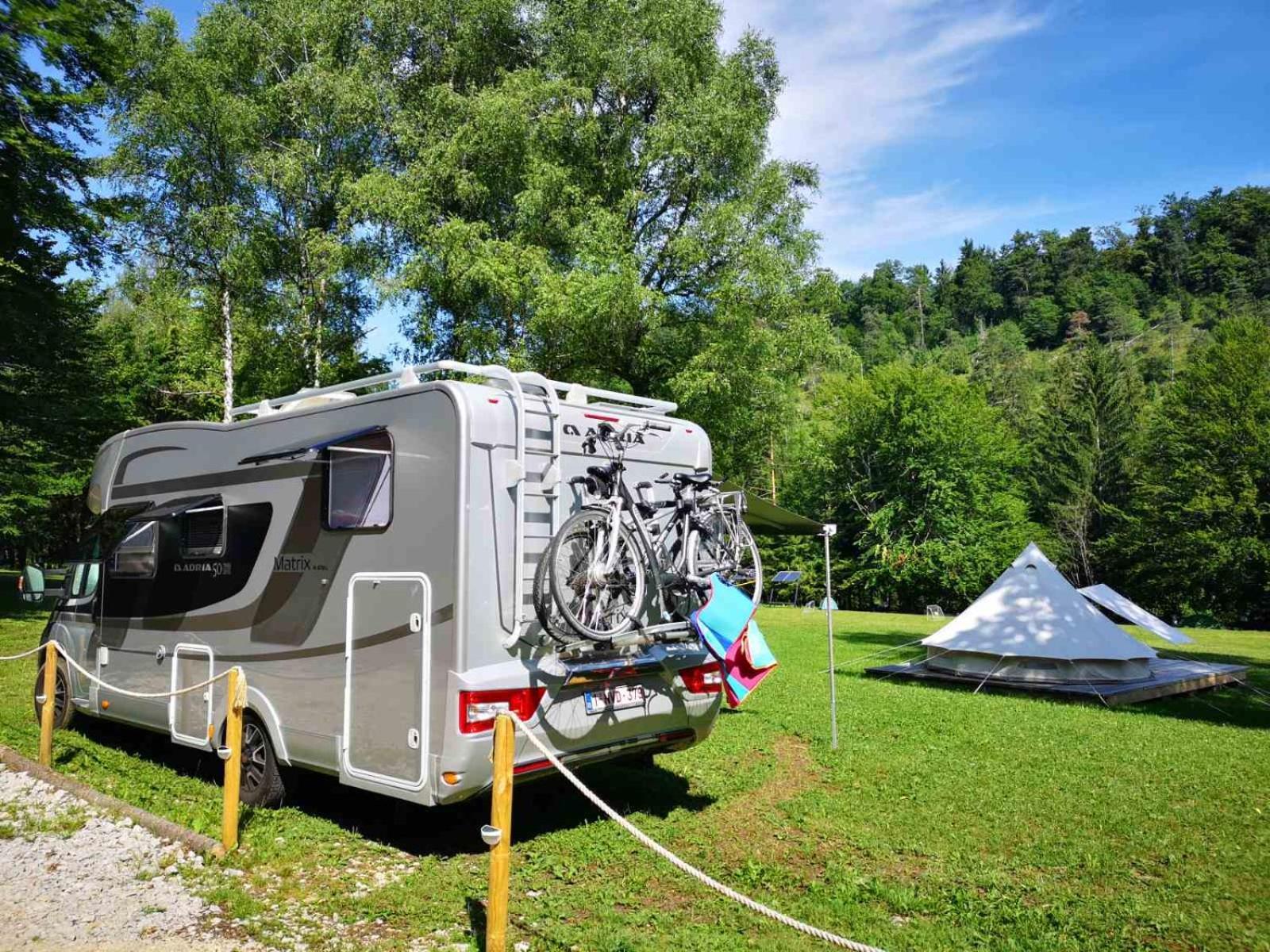 Eco River Camp - Pitches Radovljica Buitenkant foto